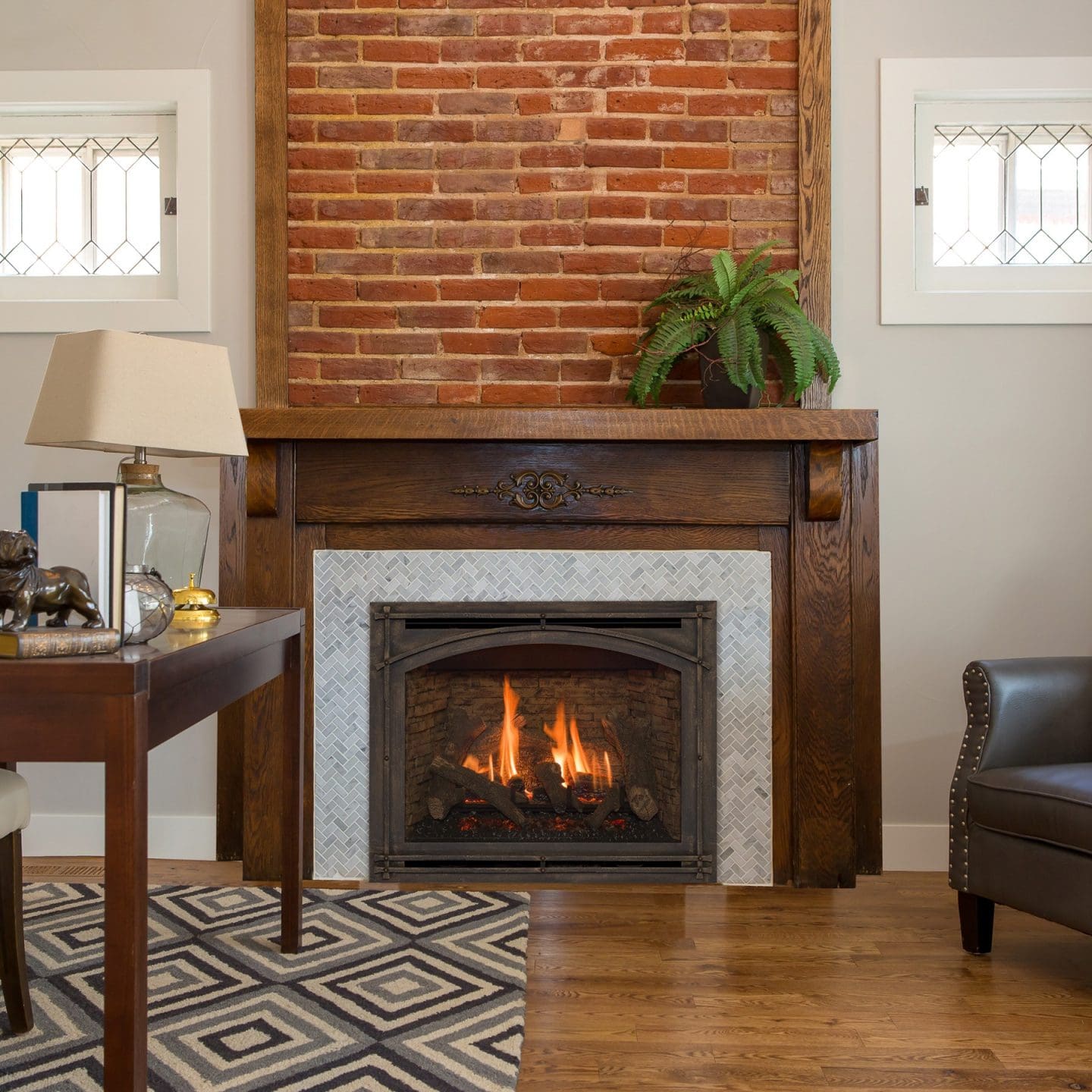 Stock Image - Kozy Heat Springfield 36 Fireplace Is In Showroom - Stove Depot and Chimney Works